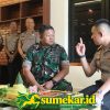 HUT ke-81 TNI, Kapolresta Sumenep Bikin Kejutan Manis untuk Dandim 0827
