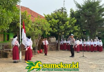 Bangun Generasi Tertib Berlalu Lintas, Polisi Sahabat Anak Hadir di Sekolah Sumenep