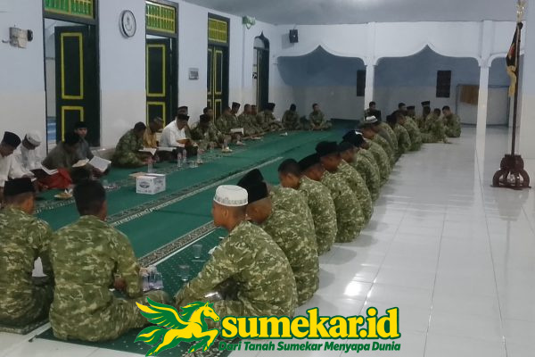 Sambut Tradisi Satuan, Yonif TP 931/KJ Dekatkan Diri kepada Allah Lewat Doa dan Tadarus Bersama Warga