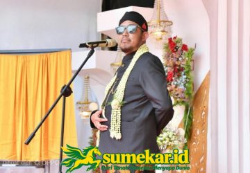 Bupati Sumenep Luncurkan 1001 Puisi di SMPN 1 Kalianget, Tanamkan Pesan Kerukunan Lewat Sastra