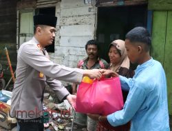 Kapolres Tapteng Wujudkan Kepedulian: Sambangi Warga Kurang Mampu dan Salurkan Bantuan Sosial